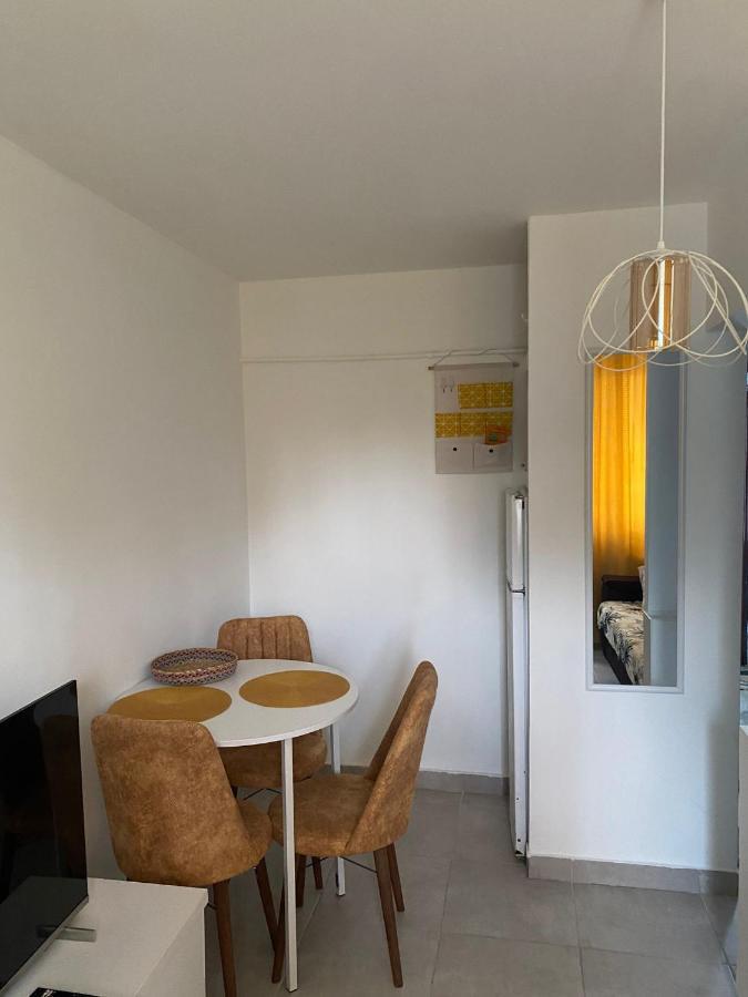 Sofi Apartment Central Бухарест Экстерьер фото